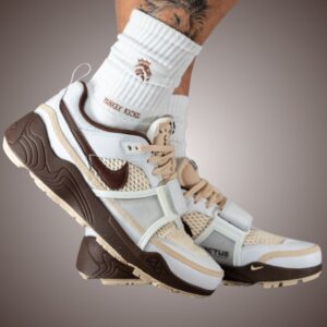 Travis Scott x Nike Zoom Field Jaxx Light Chocolate HQ3073-100