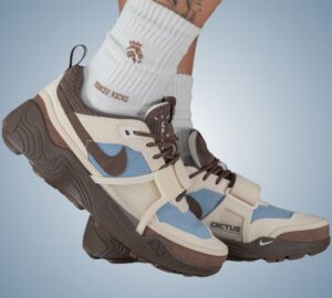 Travis Scott x Nike Zoom Field Jaxx Leche Blue HQ3072-400 SneakerFiles