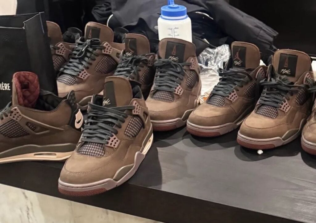 A Ma Maniere Air Jordan 4 Dark Mocha 2025