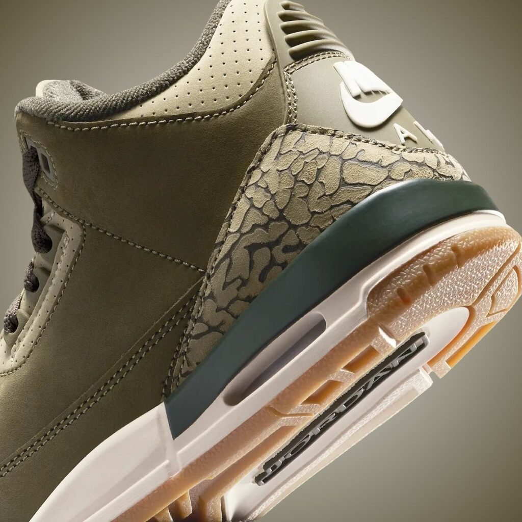 Air Jordan 3 Family Affari Medium Olive DN3707-202
