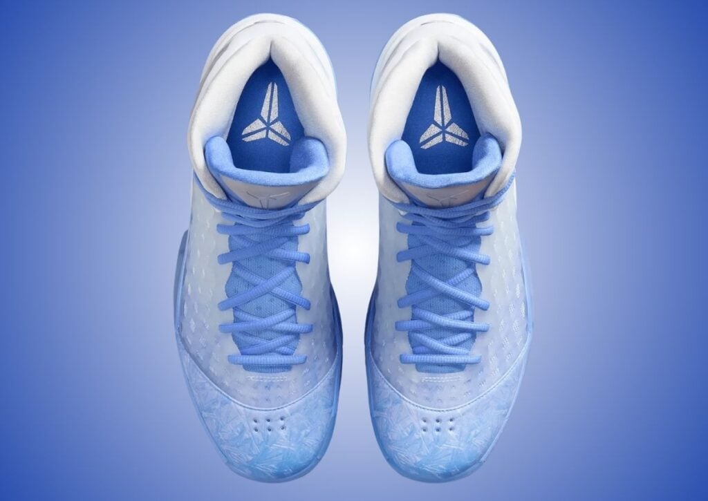 Nike Kobe 3 Protro Christmas IQ5338-400