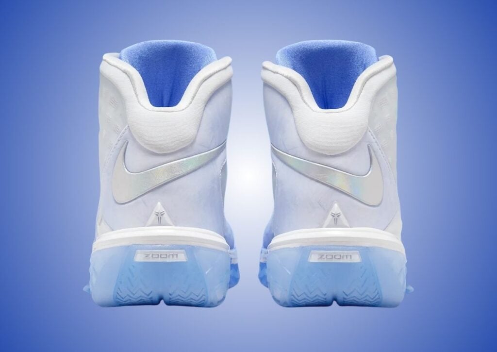 Nike Kobe 3 Protro Christmas IQ5338-400