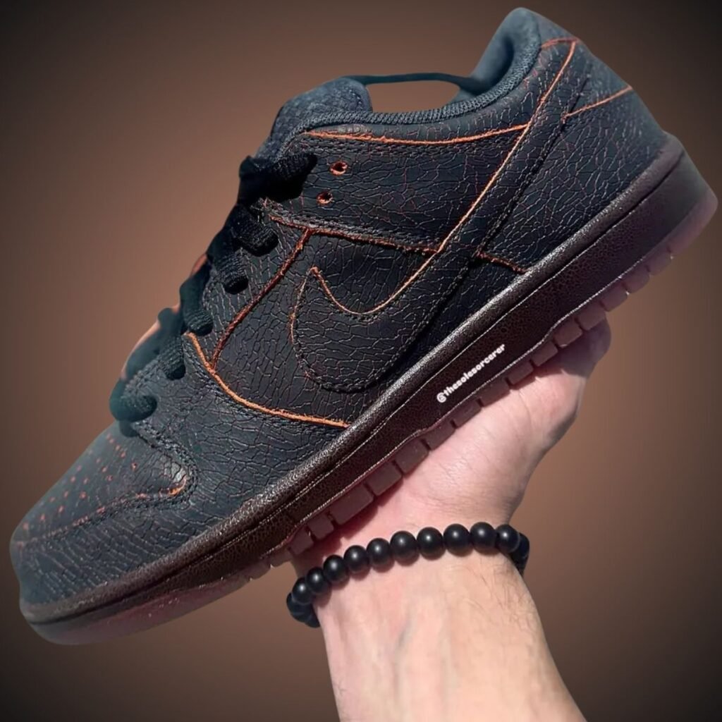 Nike SB Dunk Low Krampus 2025 HV1668-001