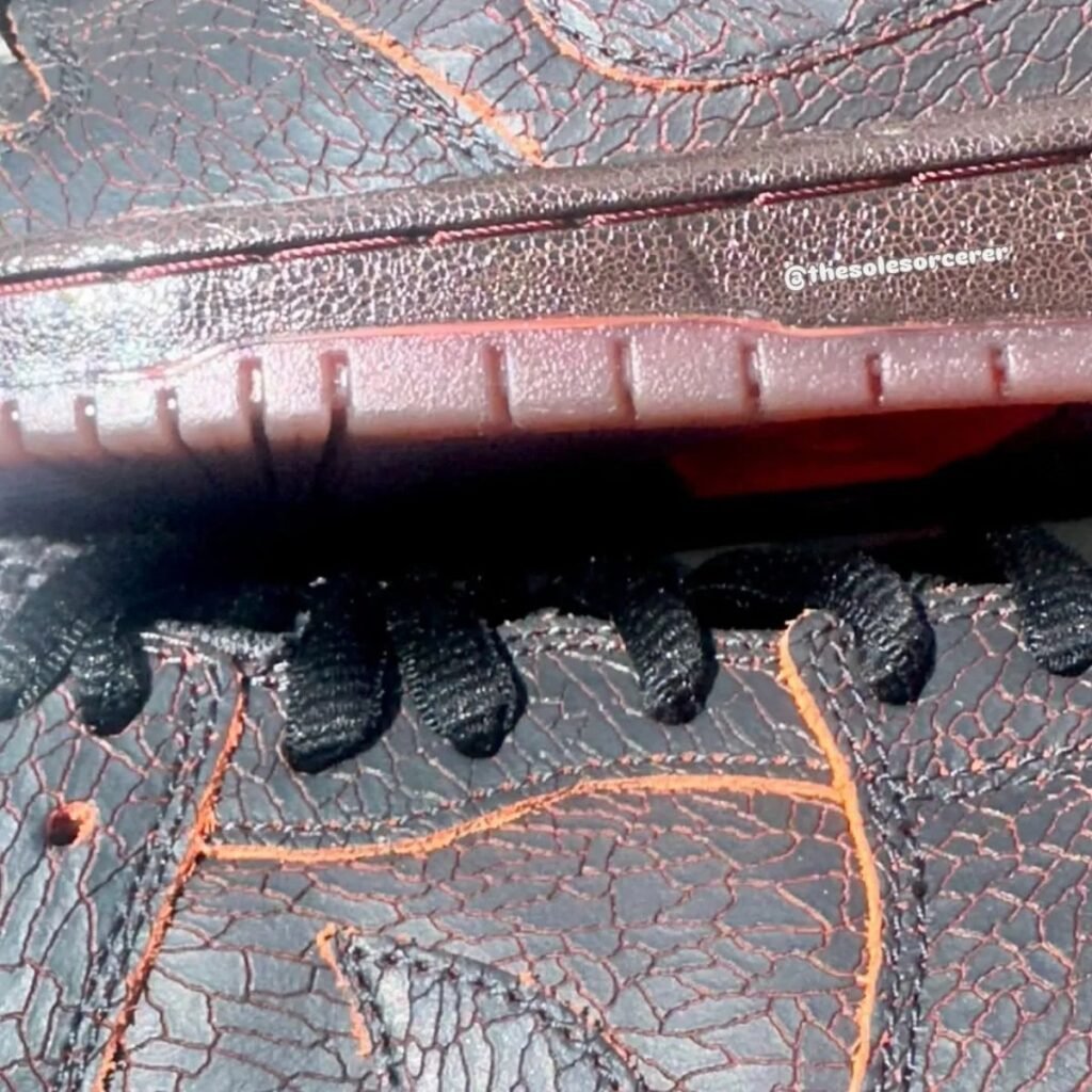 Nike SB Dunk Low Krampus 2025 HV1668-001