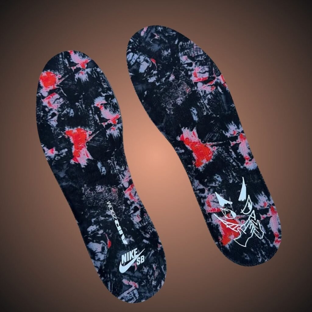 Nike SB Dunk Low Krampus 2025 HV1668-001