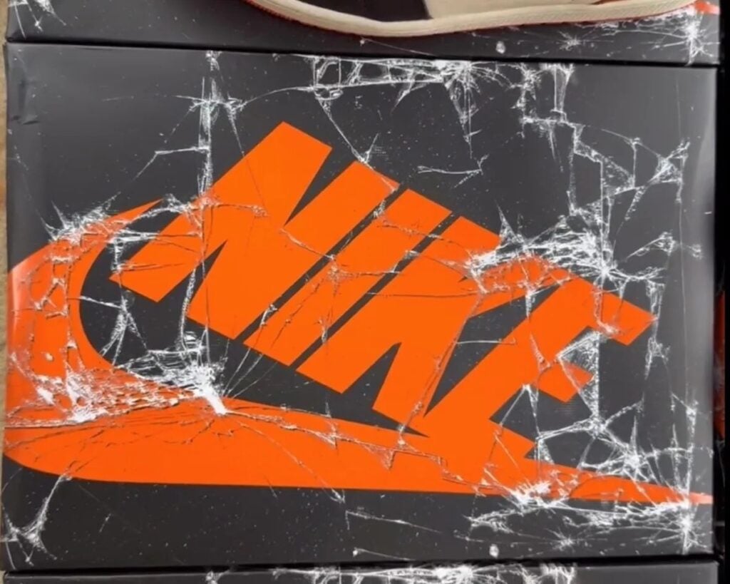 Air Jordan 1 Shattered Backboard Box Packaging