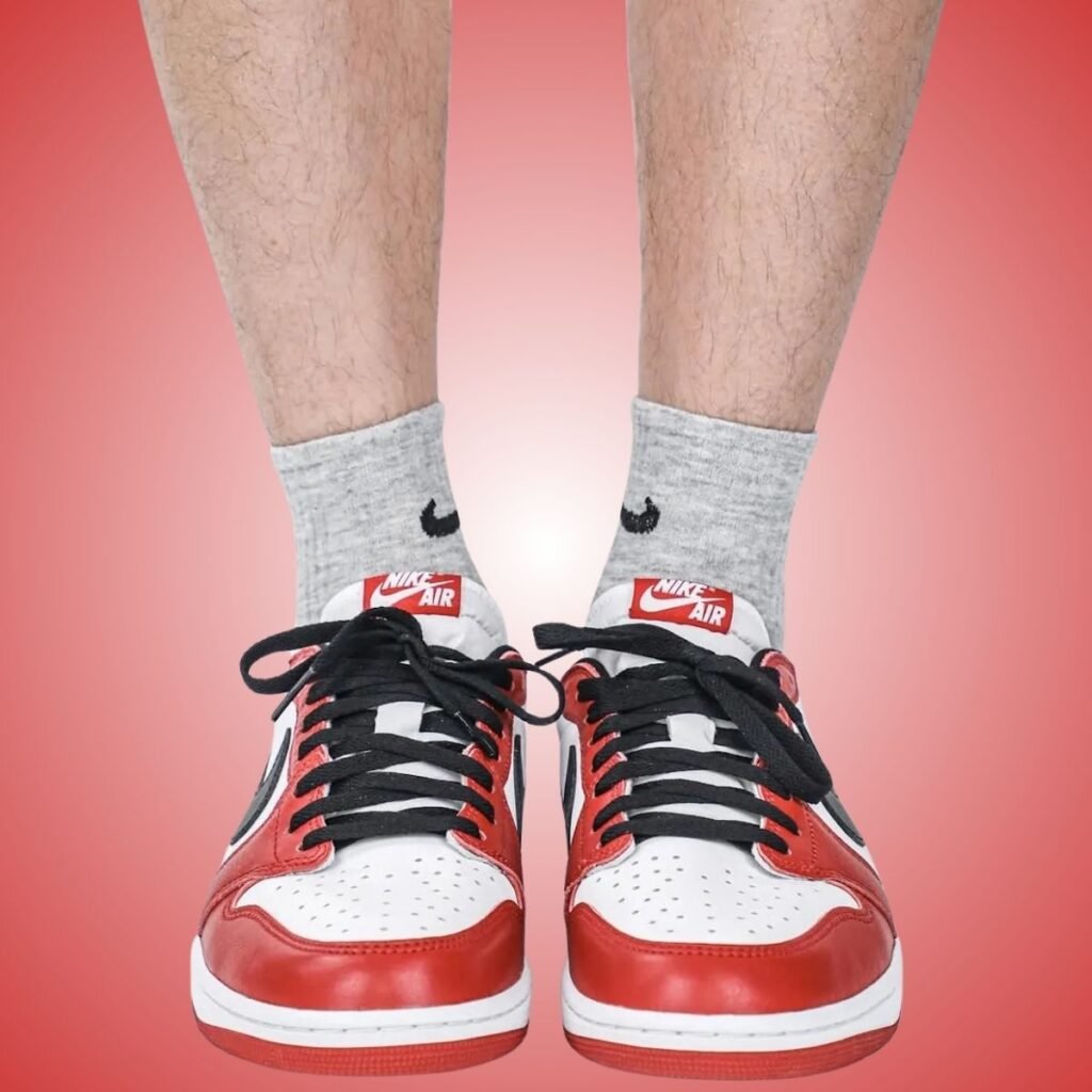 Air Jordan 1 Low OG Chicago Release HQ6998-600 On-Feet