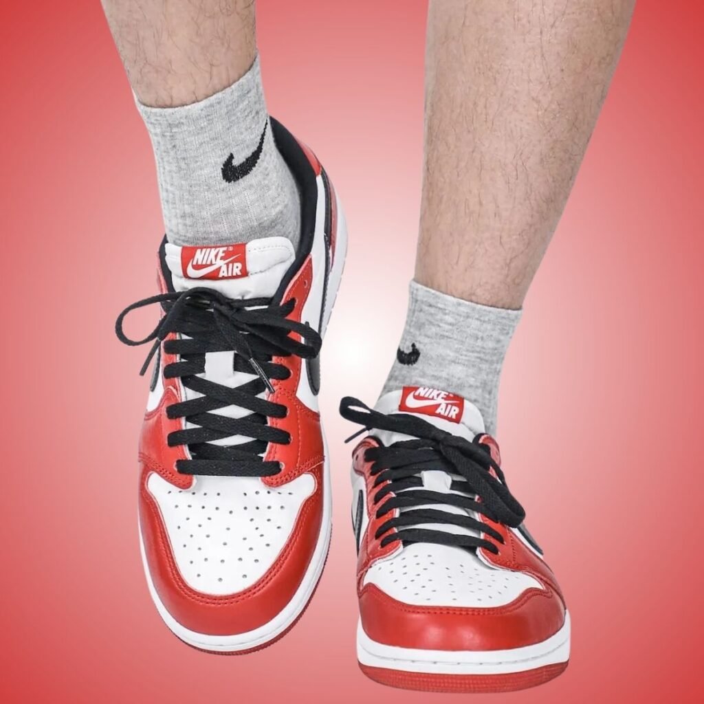 Air Jordan 1 Low OG Chicago Release HQ6998-600 On-Feet