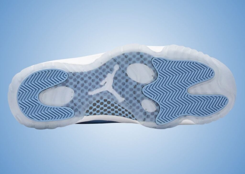 Air Jordan 11 Low University Blue 2026 FV5104-100