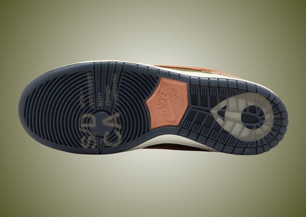 Arts-Rec Nike SB Dunk Low IH3211-200