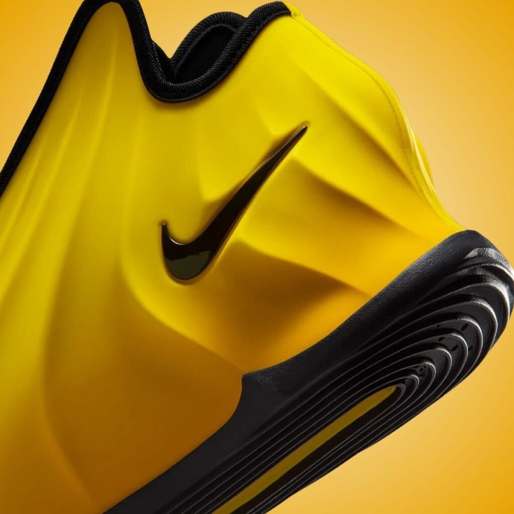 Nike GT Future Lightning FZ5591-700