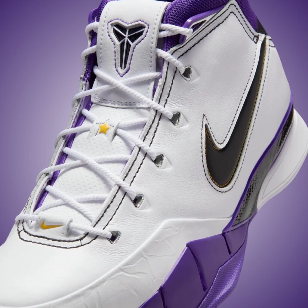 Nike Kobe 1 Protro 81 Points IM0542-100
