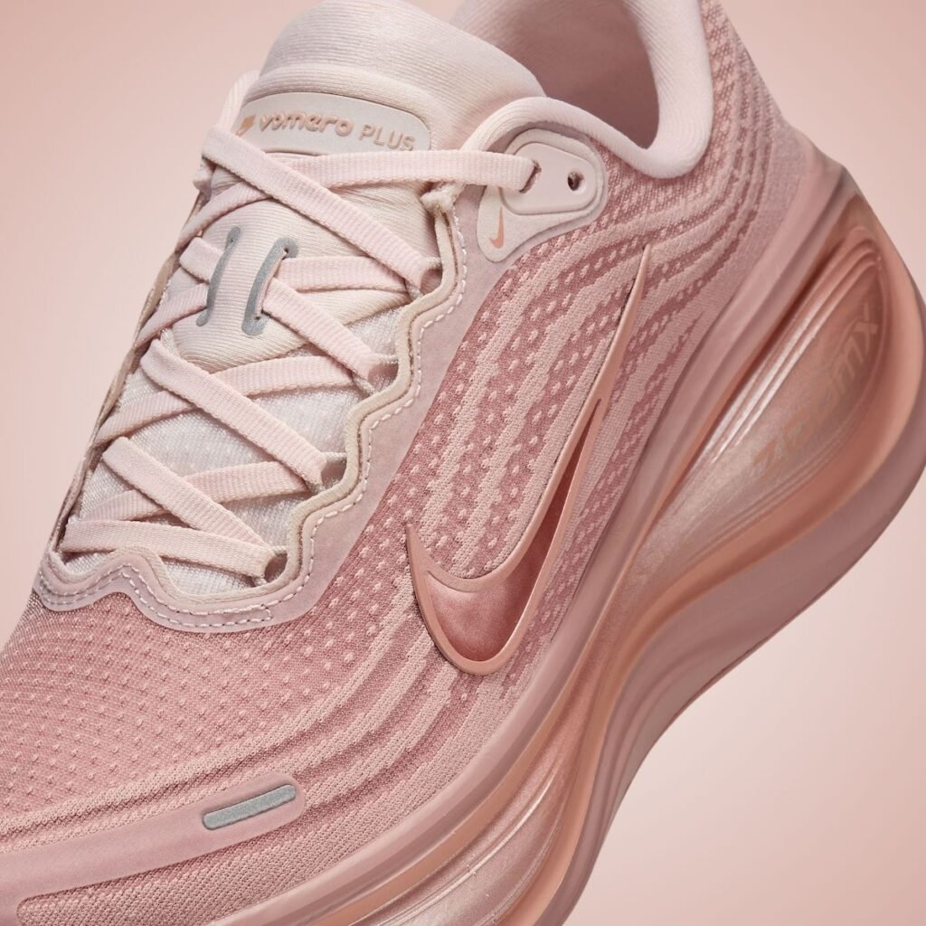 Nike Vomero Plus Rose Gold HV8154-601