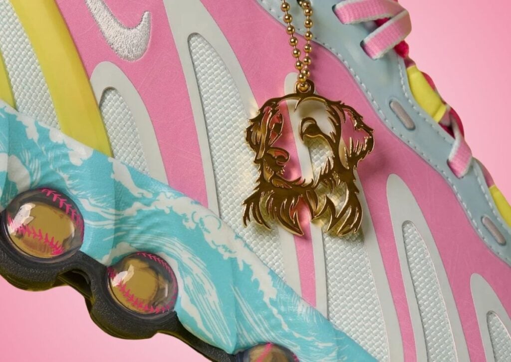 Raegan Scheid Nike Air Max DN8 Doernbecher