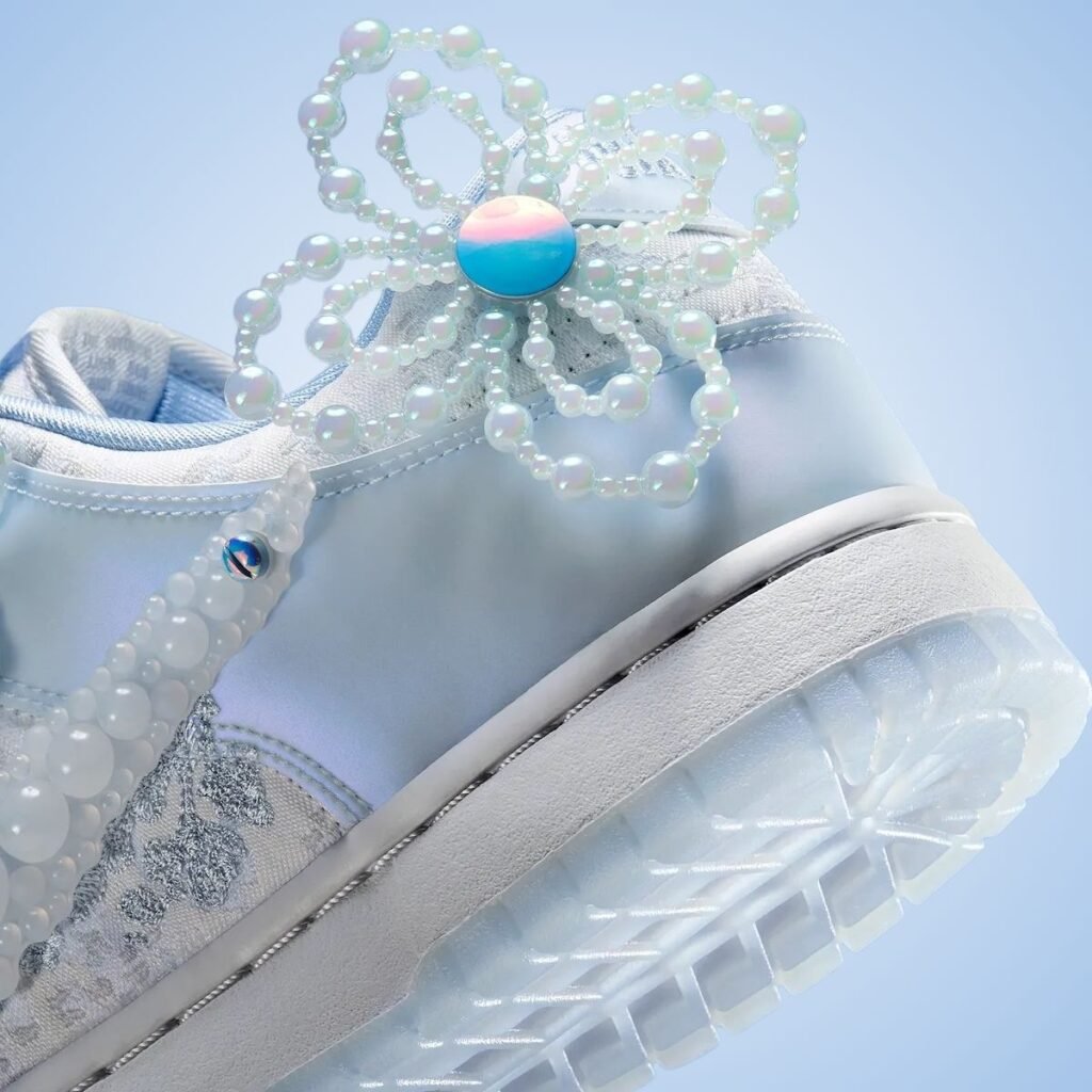 Susan Fang Nike Dunk Low HV8575-100