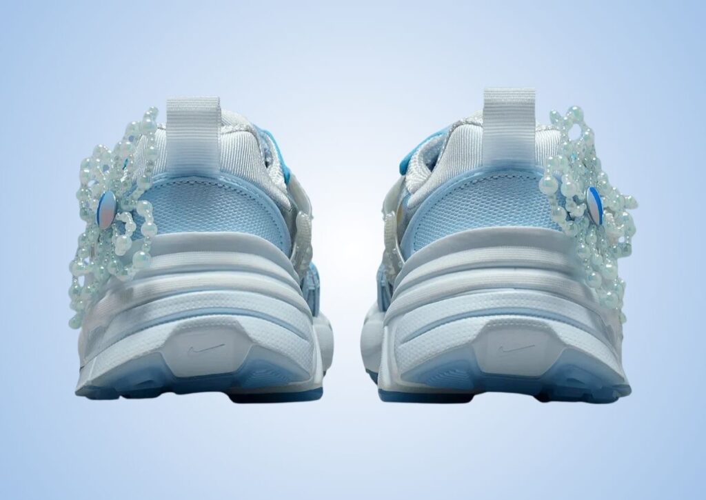 Susan Fang Nike V2K Run IB7426-400