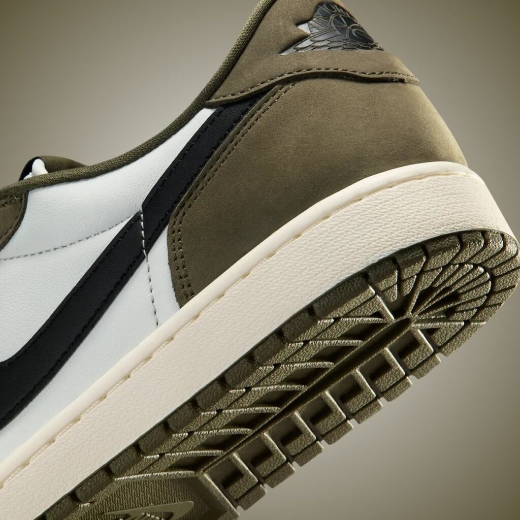 Air Jordan 1 Low OG Medium Olive HQ6998-200