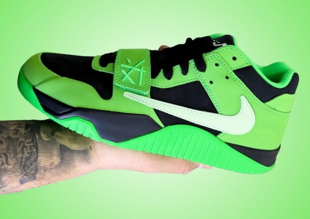 Travis Scott x Jordan Jumpman Jack Green Spark IM9113-300