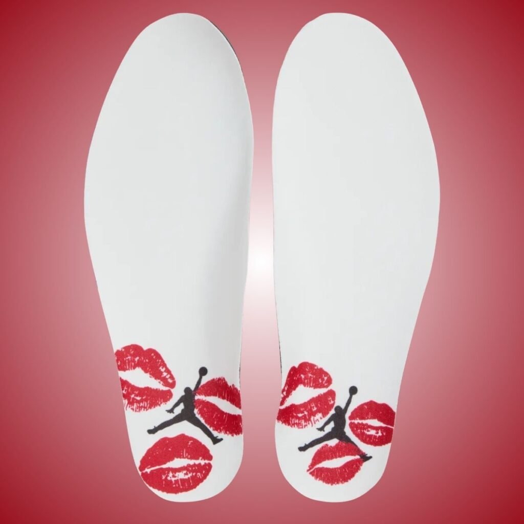 Air Jordan 4 Valentines Day Sierra Red HV0823-108