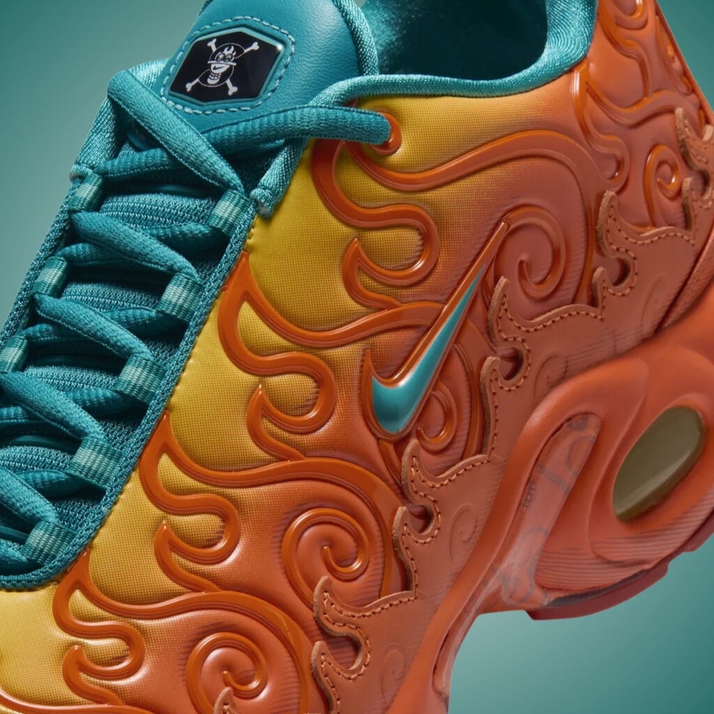 One Piece Nike Air Max Plus Mera Mera IW1283-800