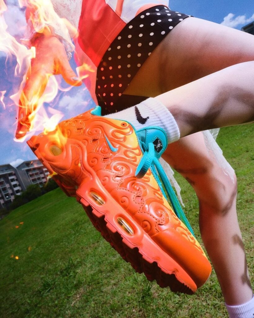 One Piece Nike Air Max Plus Mera Mera IW1283-800 Apparel