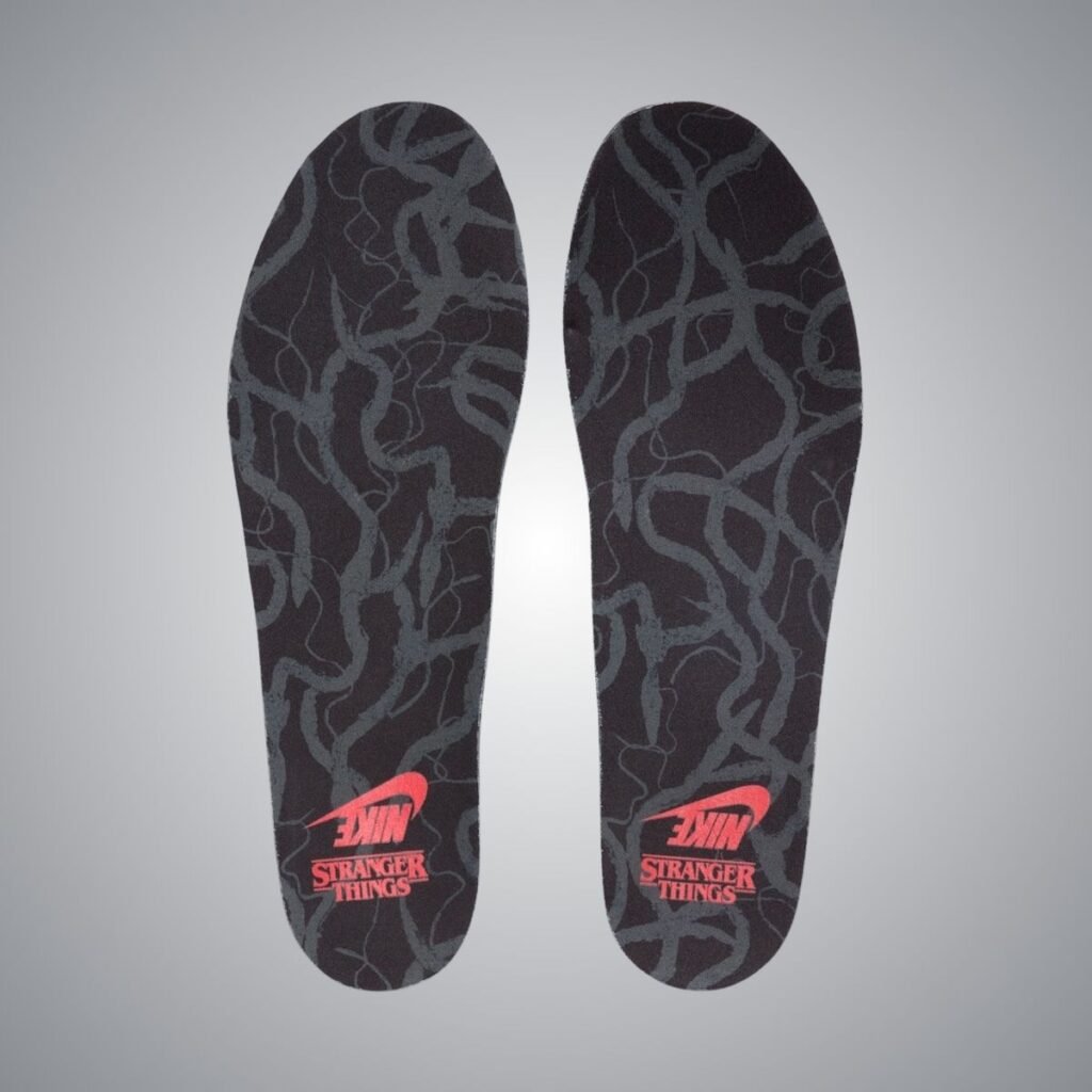 Stranger Things Nike Field General High IM3875-100