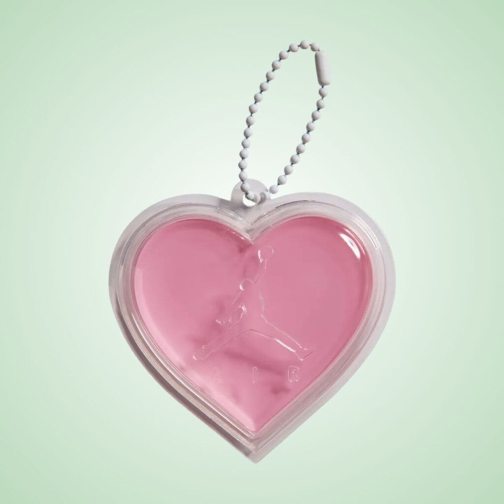 Air Jordan 4 GS Valentines Day IB7068-100