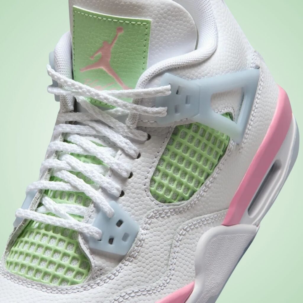 Air Jordan 4 GS Valentines Day IB7068-100
