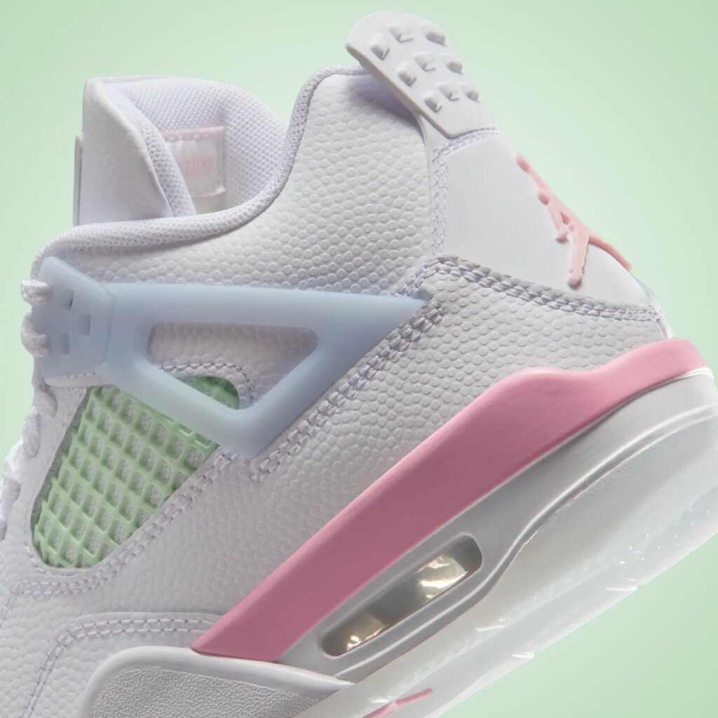 Air Jordan 4 GS Valentines Day IB7068-100