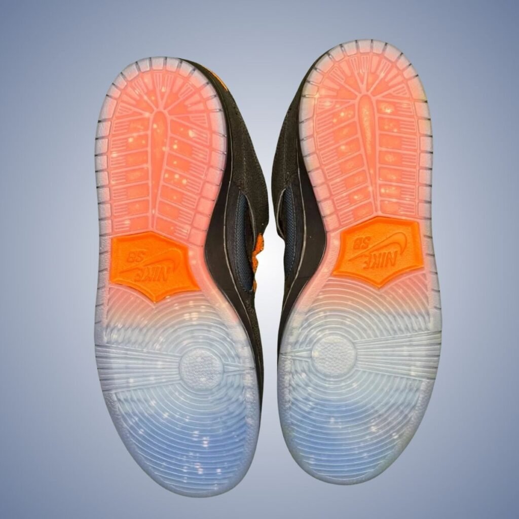 Bluetile Skateboards Nike SB Dunk Low 2026 IQ1323-001