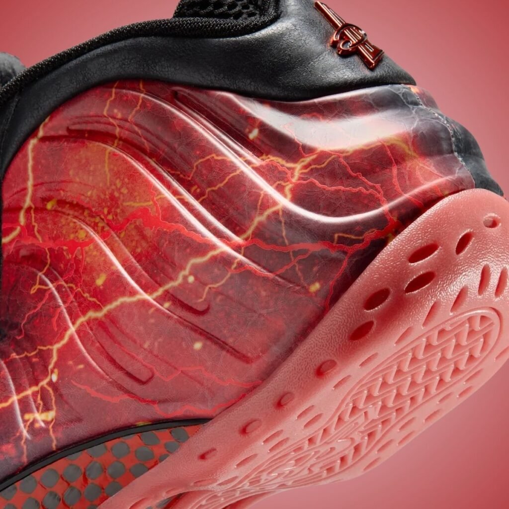 Stranger Things Nike Air Foamposite One IR7336-001