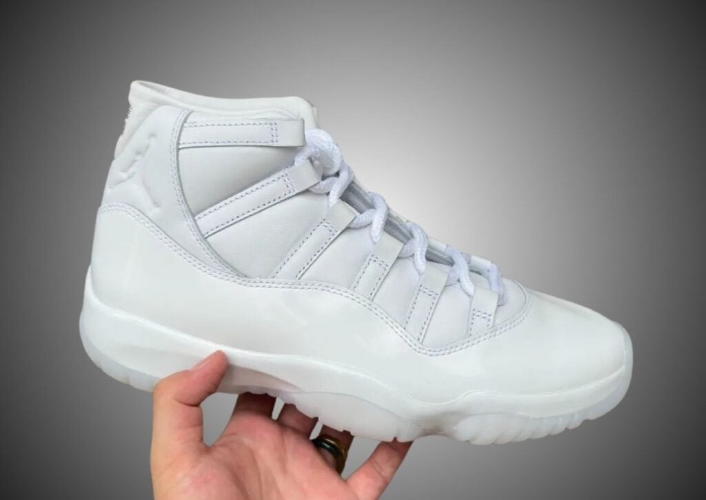 Comme des Garcons Air Jordan 11 White IV7639-100