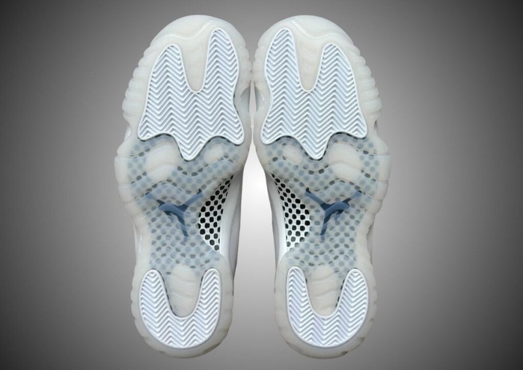 Comme des Garcons Air Jordan 11 White IV7639-100