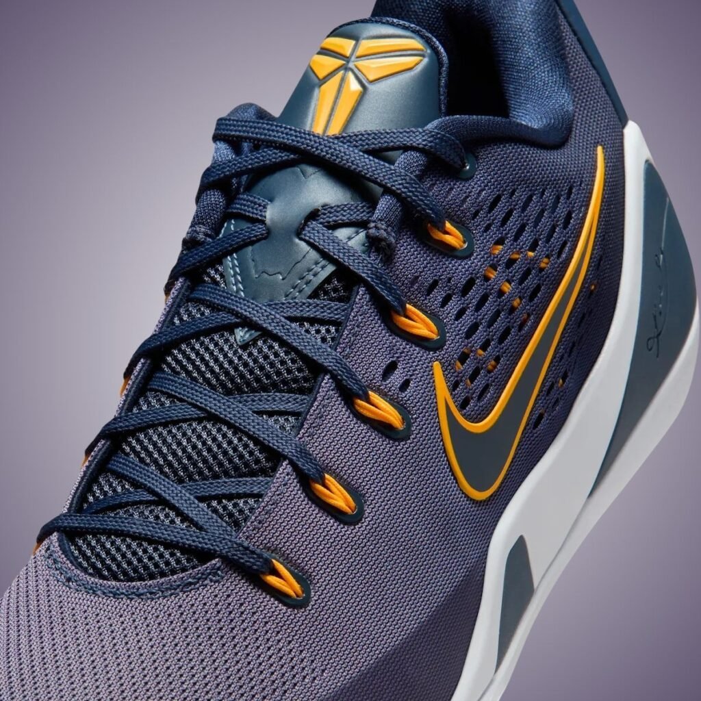 Nike Kobe 9 EM Low Protro Thunder Blue Laser Orange IH1401-401