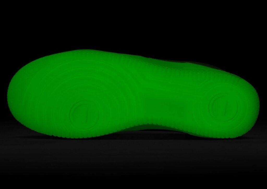 Nike LeBron Air Force 1 Voltage Green Los Angeles IQ5368-300