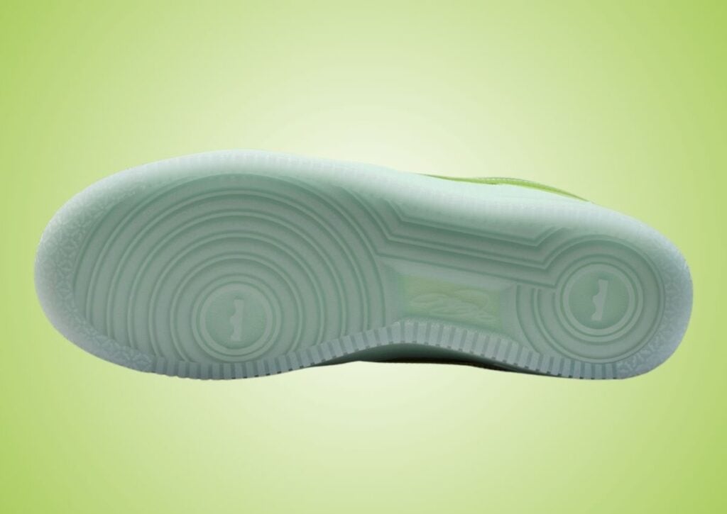 Nike LeBron Air Force 1 Voltage Green Los Angeles IQ5368-300