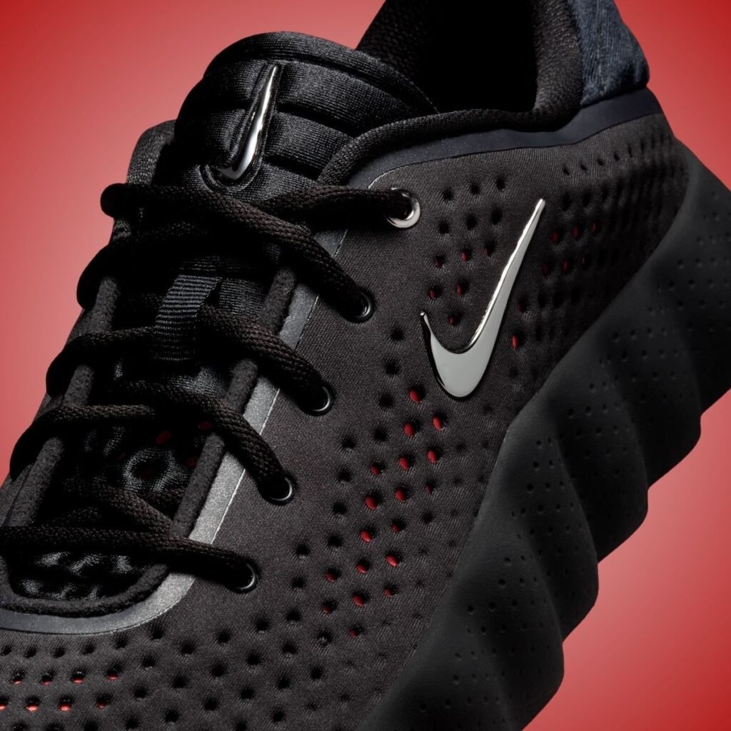 Nike Mind 002 Black Hyper Crimson HQ4308-001