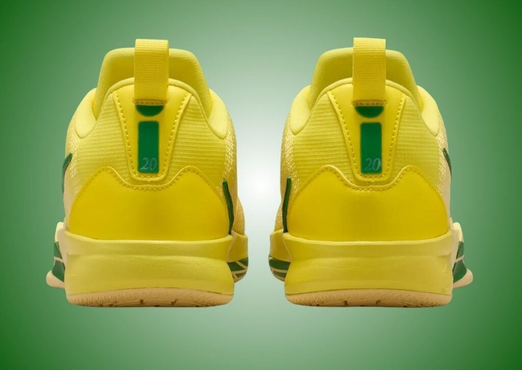 Nike Sabrina 3 Oregon Ducks IU4645-700