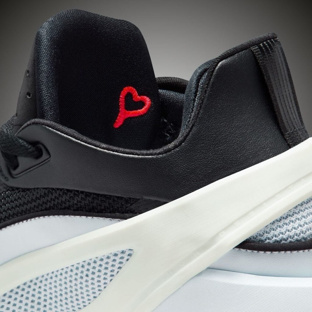 Jordan Luka 5 Black White HV8082-003