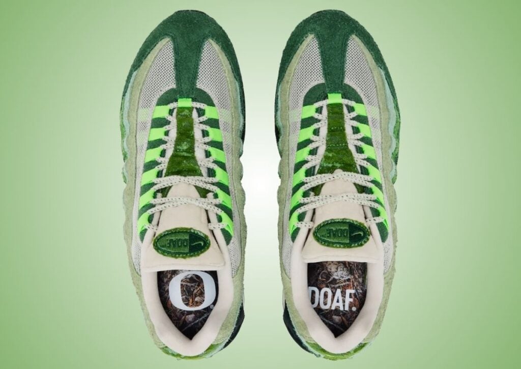 Oregon Ducks DOAF Nike Air Max 95 The Woods IQ3986-300