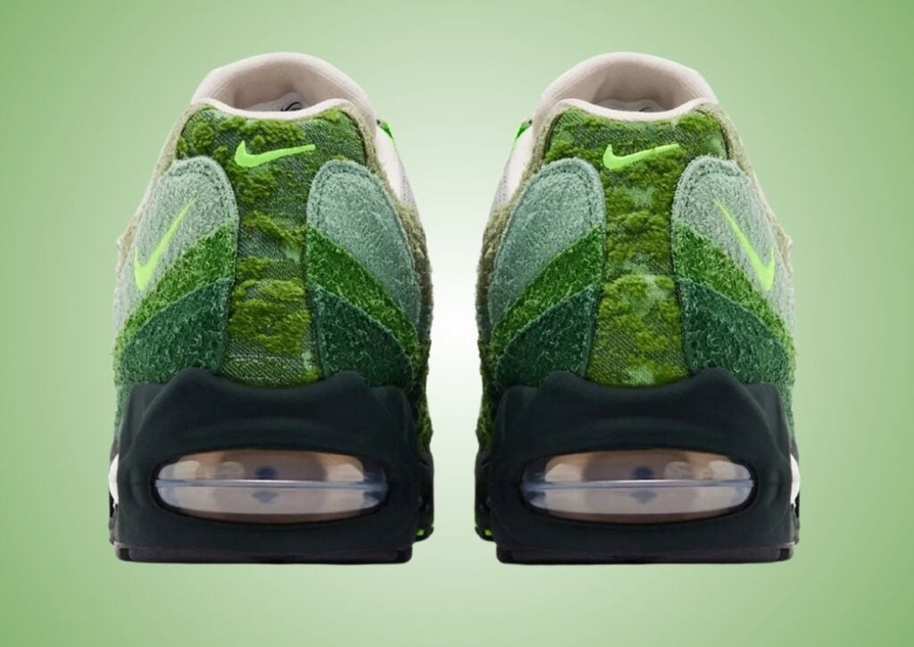 Oregon Ducks DOAF Nike Air Max 95 The Woods IQ3986-300