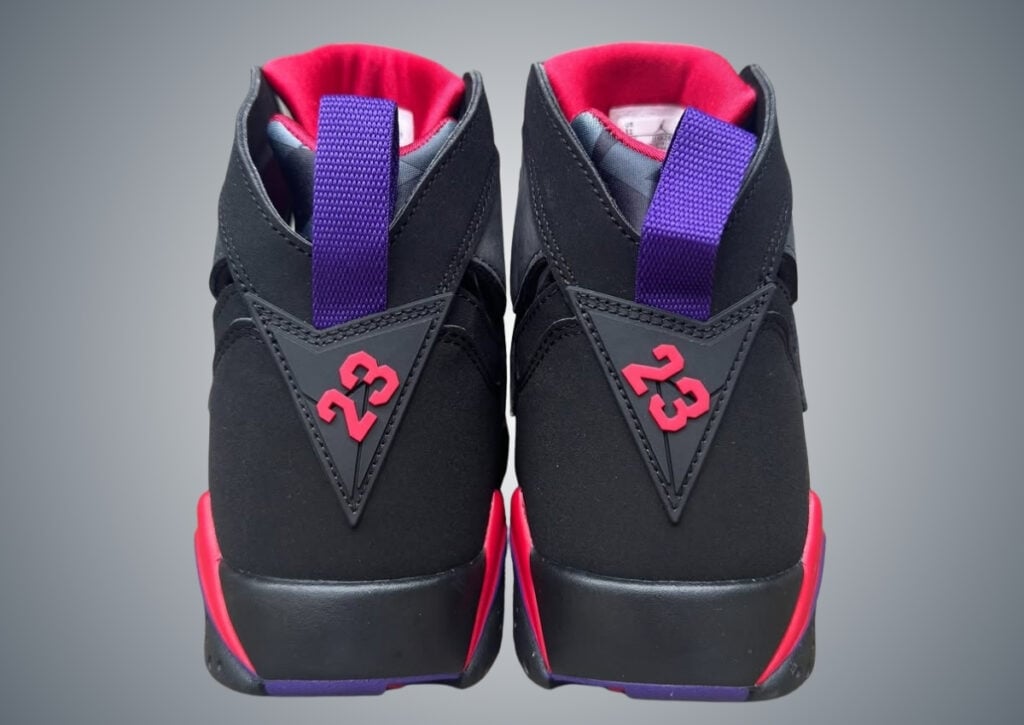 Air Jordan 7 OG Playoffs 2027 JJ5628-001