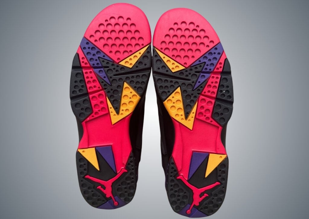 Air Jordan 7 OG Playoffs 2027 JJ5628-001