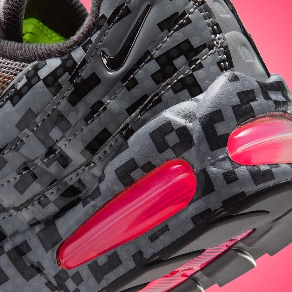 LEGO Nike Air Max 95 Smoke Grey Pixel Brick IO4799-001