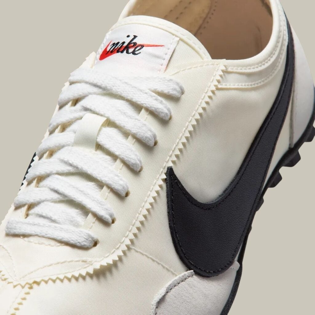 Nike Moon Shoe Soft Pearl Black II0407-001