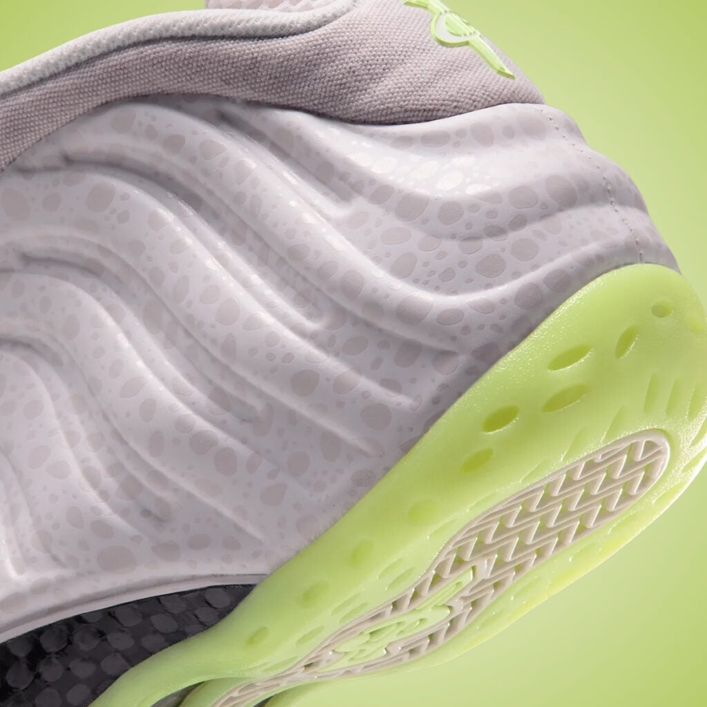 Nike Air Foamposite One Mummy Phantom Barely Volt IZ1476-001