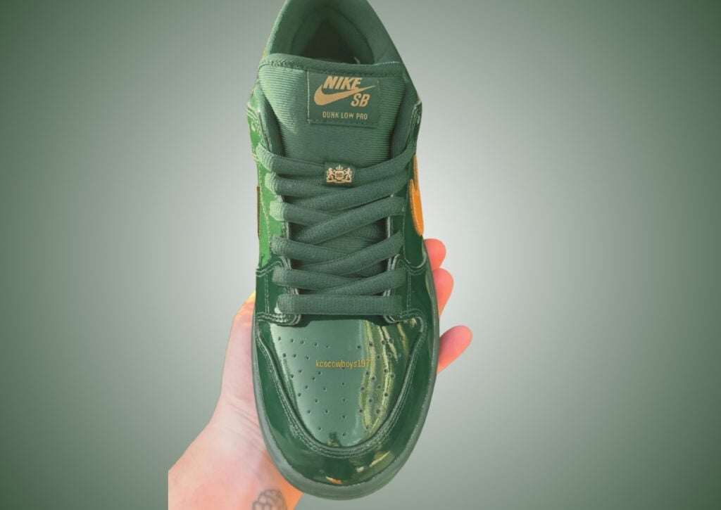 Nike SB Dunk Low Green Patent IQ0431-300