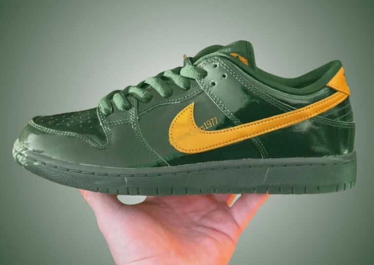 Nike SB Dunk Low Green Patent IQ0431-300