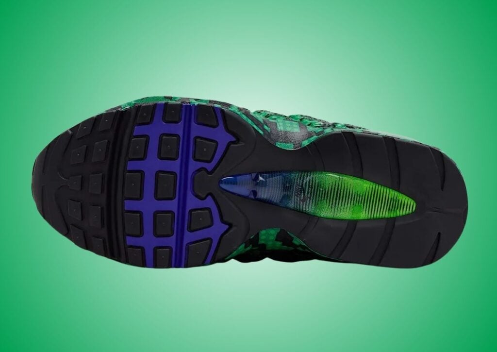LEGO Nike Air Max 95 Lucky Green Black Pixel IO4799-300