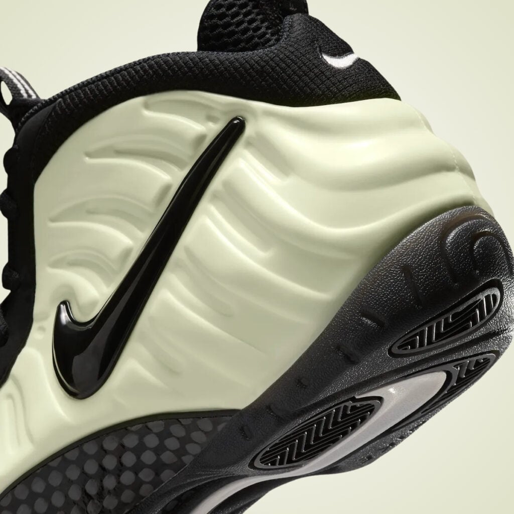 Nike Air Foamposite Pro Glow in the Dark IV6246-100 Release Info